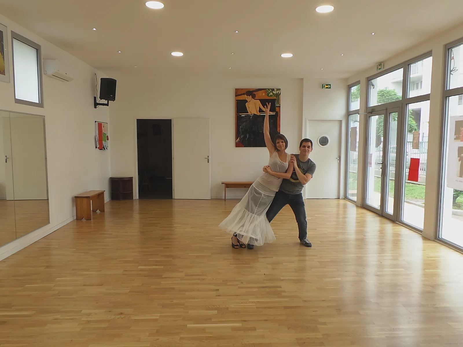 Couple en répétition de son ouverture de bal à Lille avant le jour J